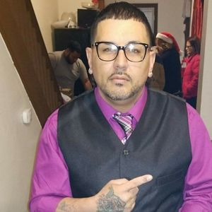 Meet your Posher, Luis